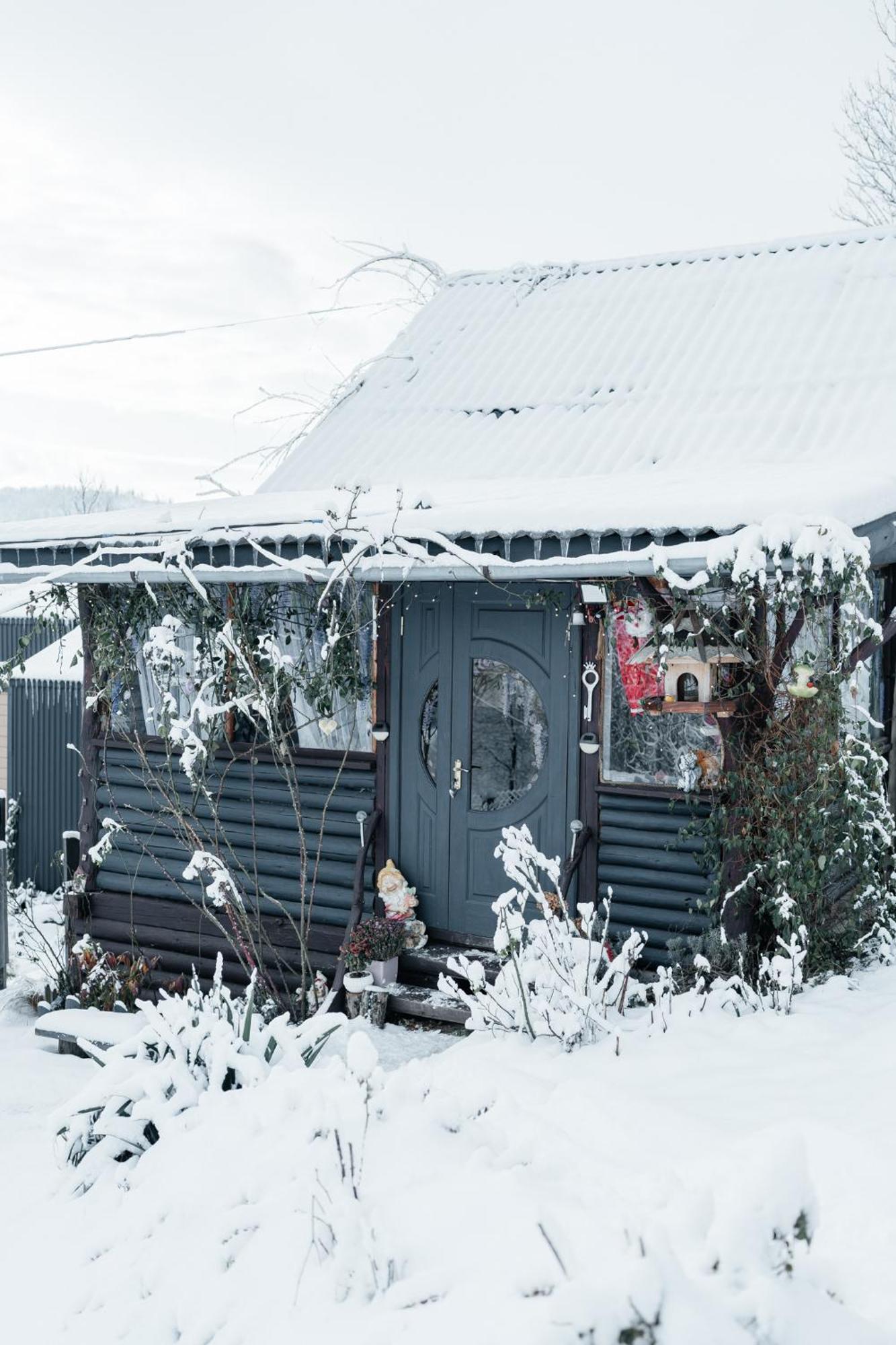 Казковий Дім Та Garden Два Будиночки В Горах З Чаном-Джакузі Slavske Dış mekan fotoğraf