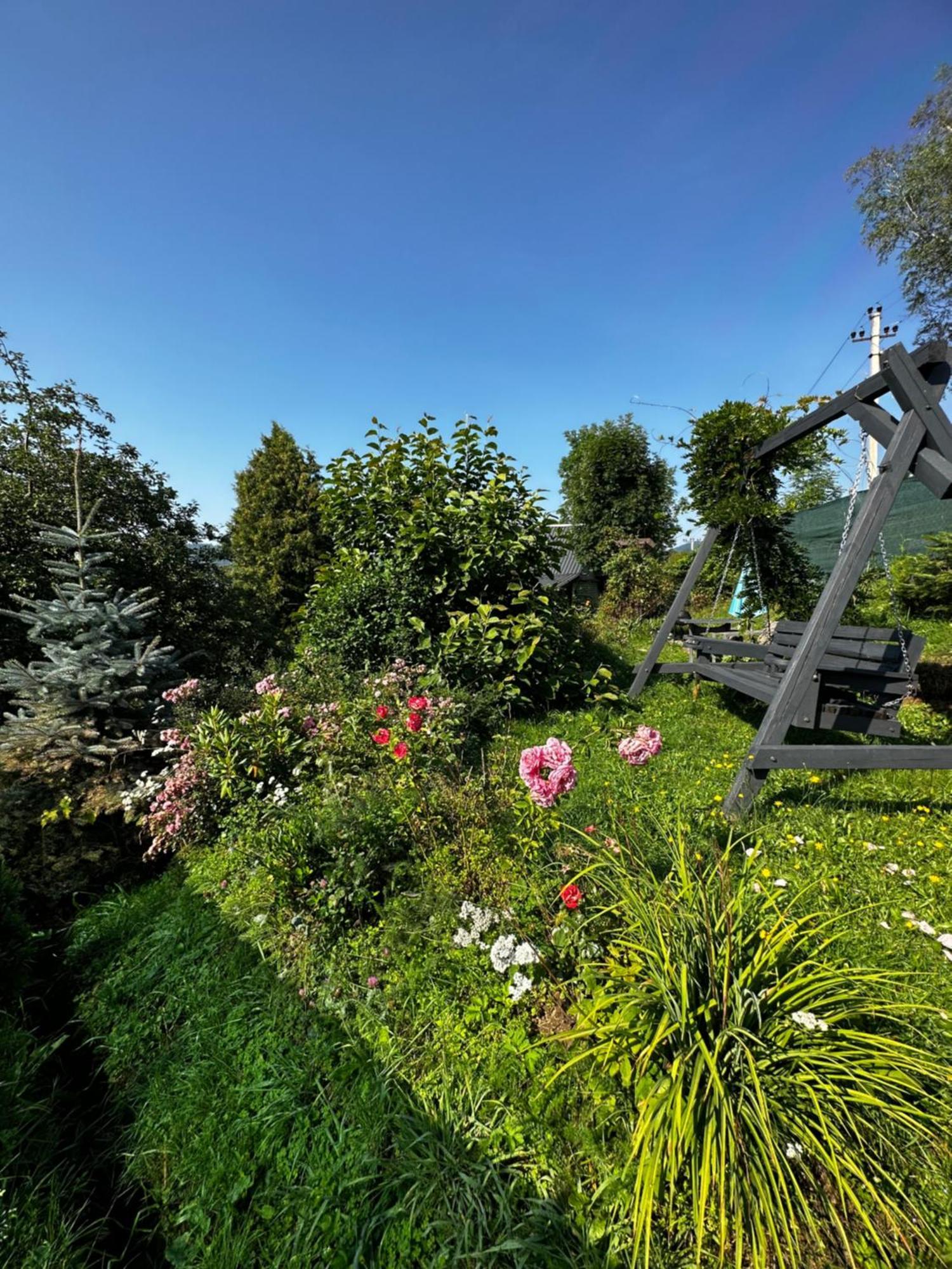 Казковий Дім Та Garden Два Будиночки В Горах З Чаном-Джакузі Slavske Dış mekan fotoğraf